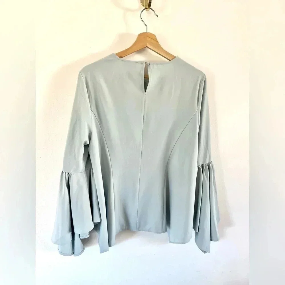 Carmen Marc Valvo Blue‎ Long Flowy Bell Sleeve Haven Blouse Size Medium - Picture 8 of 10